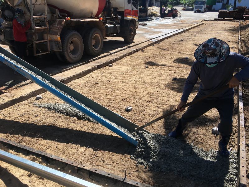 Concrete Foundation Pouring in Pinellas County, FL